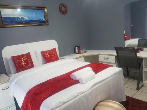 Alena's Guesthouse — 4-Star Luxury Hotel in Durban, South Africa