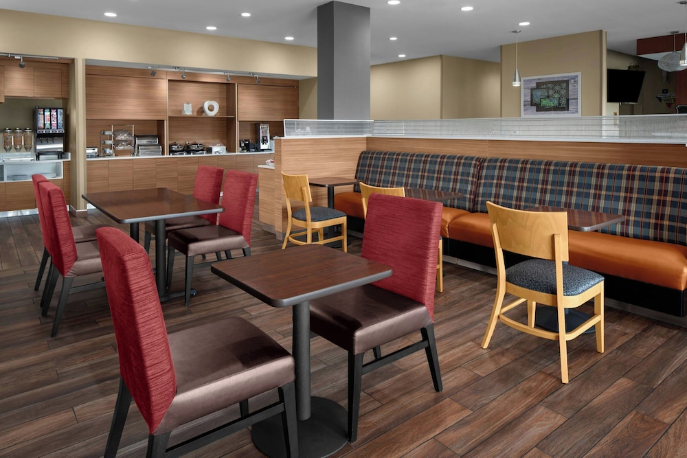 TownePlace Suites by Marriott Kingsville - photo 20