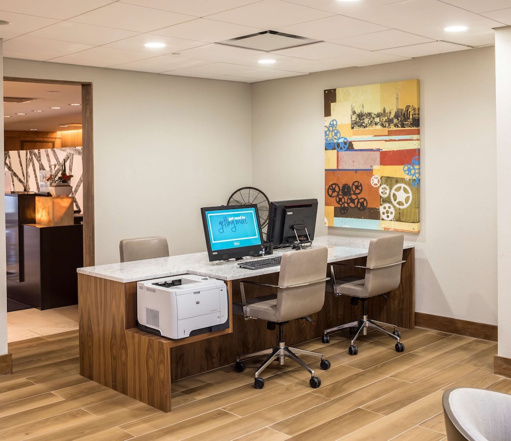 DoubleTree by Hilton Hotel & Suites Pittsburgh Downtown - photo 80