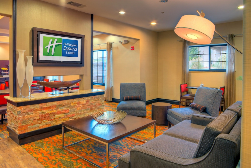 Holiday Inn Express & Suites Granbury by IHG - photo 29
