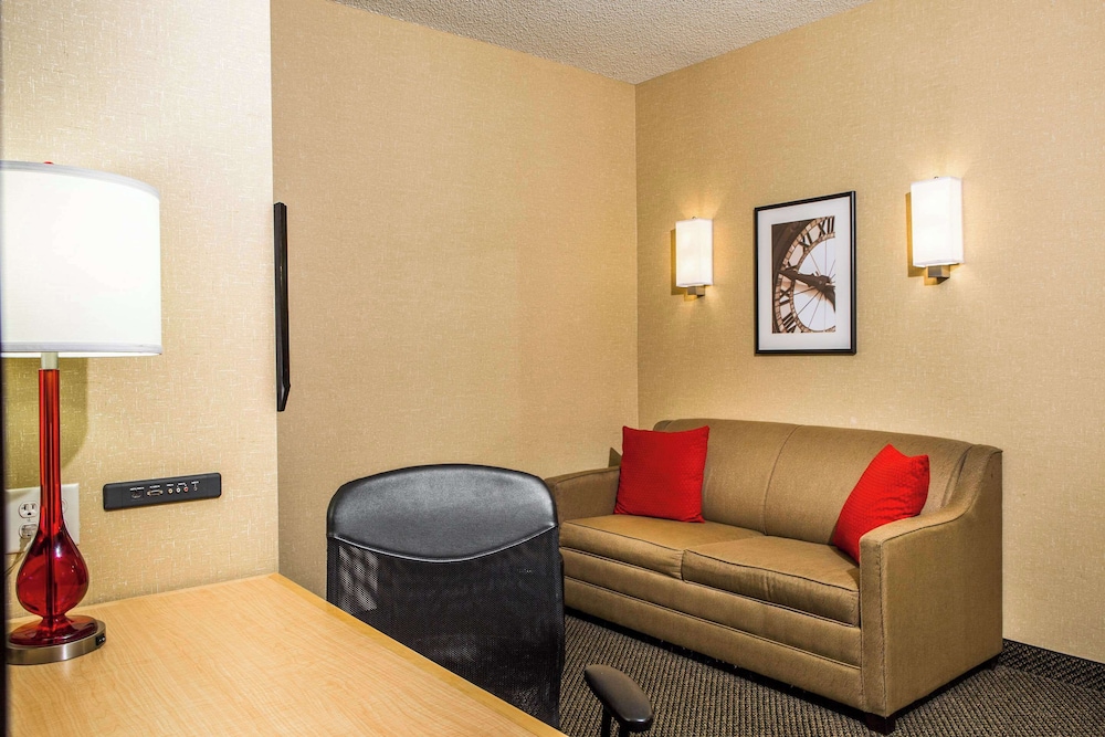 Cambria Hotel Raleigh Durham Airport - photo 12