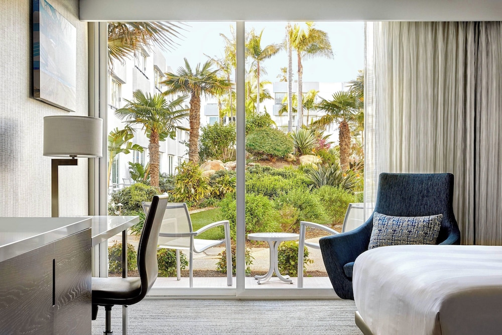 Ventura Beach Marriott - photo 10