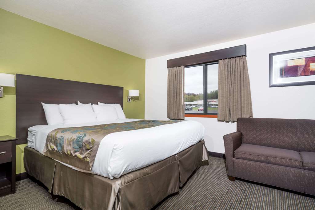 Baymont by Wyndham Eau Claire WI - photo 12
