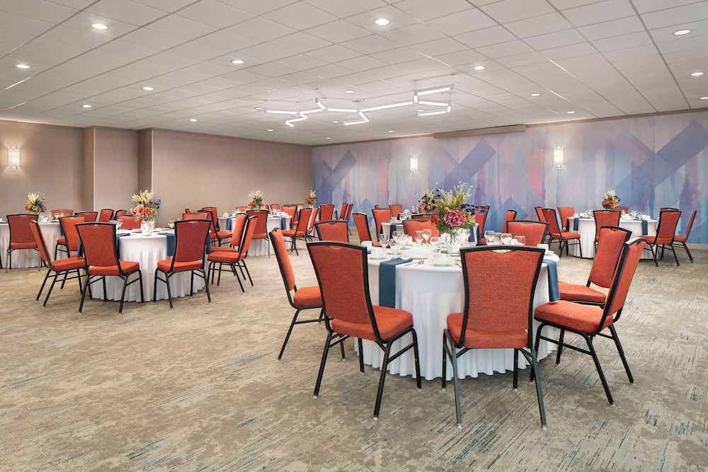 Hilton Garden Inn Boston Burlington - photo 32