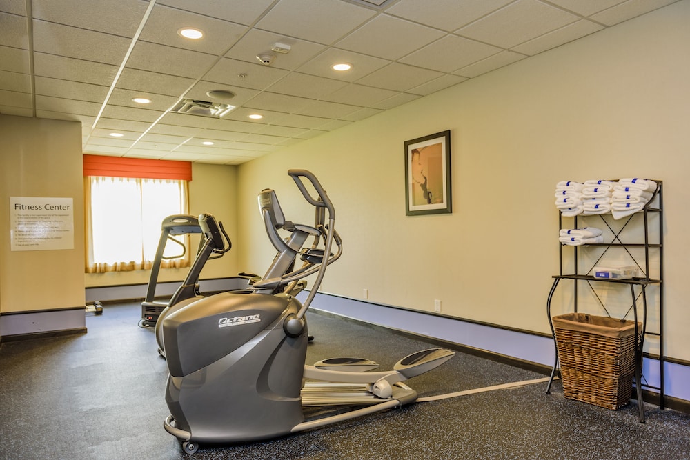 Holiday Inn Express Bradford by IHG - photo 12