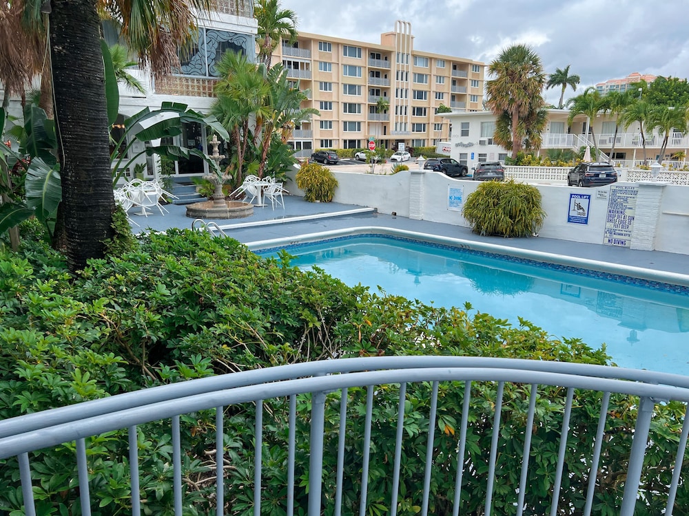 TropiRock A North Beach Village Resort Hotel - photo 33