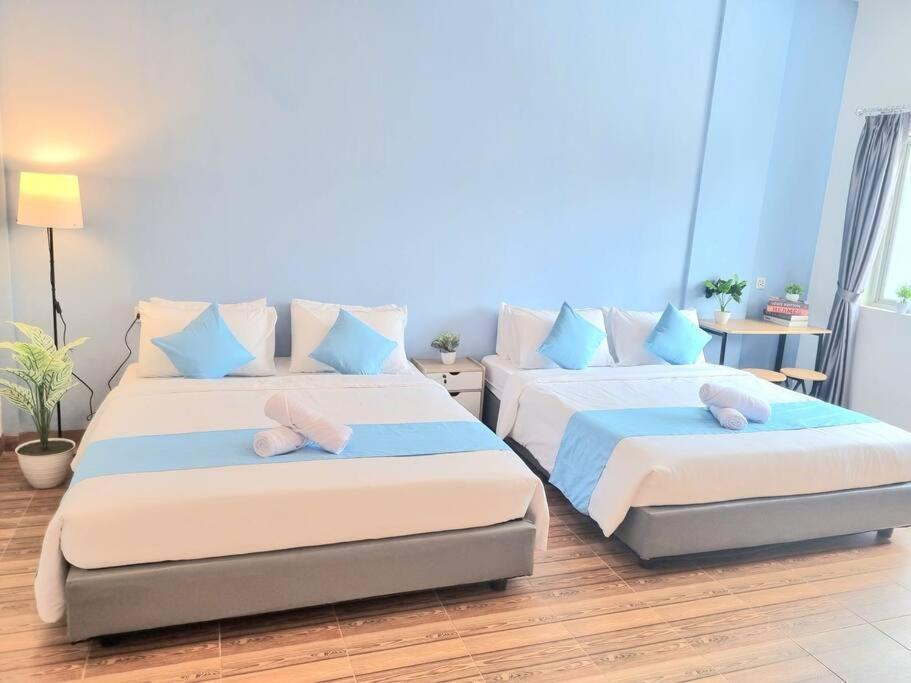 BrandNew 4 bedrooms house Cemara — 4-Star Luxury Hotel in Medan, Indonesia