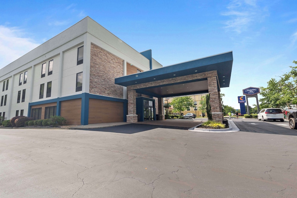 Hampton Inn Atlanta Woodstock - photo 34