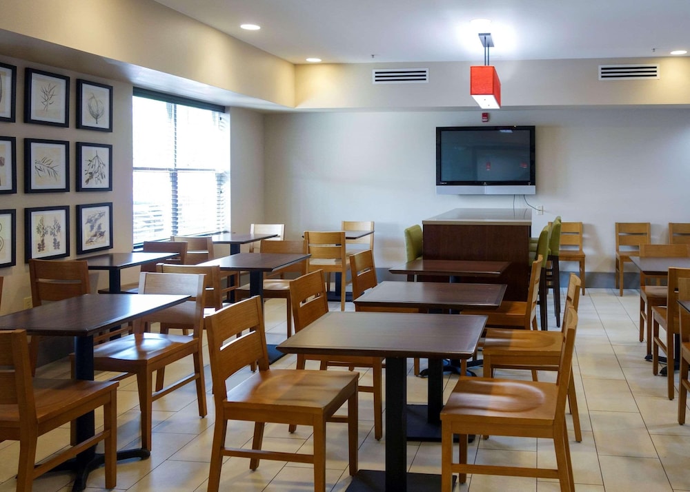 Country Inn & Suites by Radisson Washington D.C. East Capitol Heights MD - photo 18
