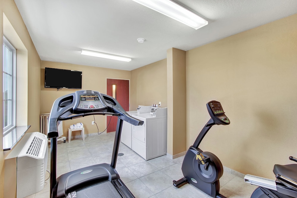 Cobblestone Hotel & Suites Waynesboro - photo 43