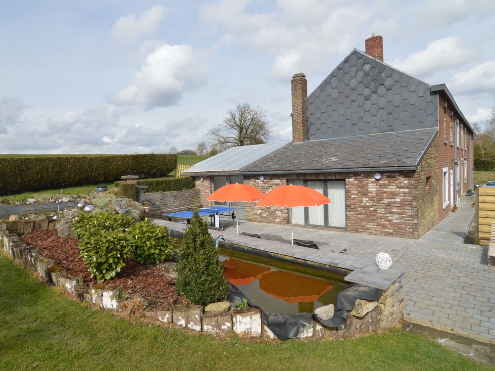 Detached Holiday Home in Goesnes With Private Pool — 4-Star Luxury Hotel in Ohey, Belgium