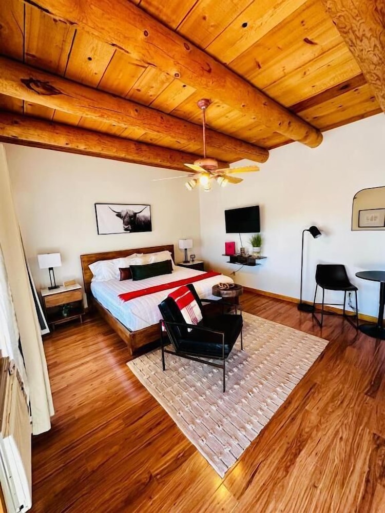 Adobe Rose Inn - photo 13