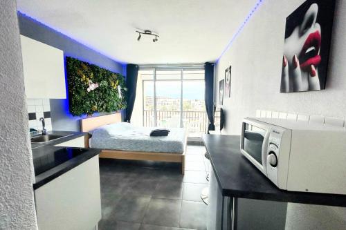 Cap D Agde Naturiste Heliopolis 72 — Agde