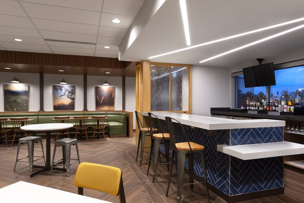 Fairfield Inn & Suites by Marriott O'Fallon IL - photo 2
