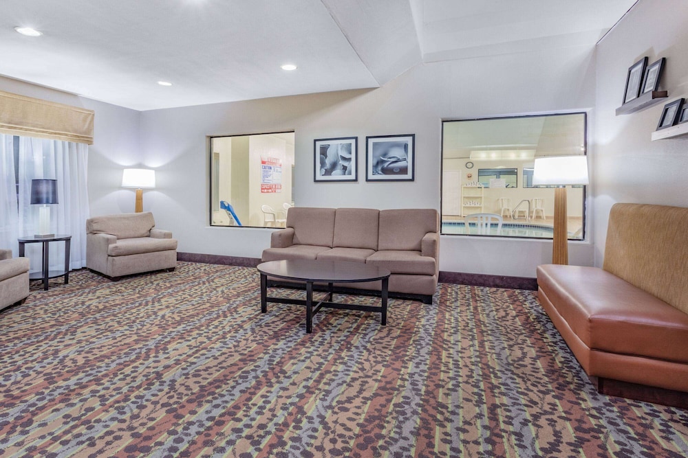 Baymont by Wyndham Milan - photo 4