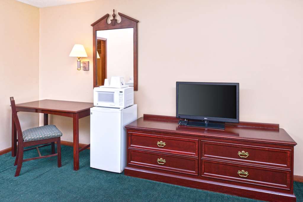 Americas Best Value Inn Plattsburgh - photo 23