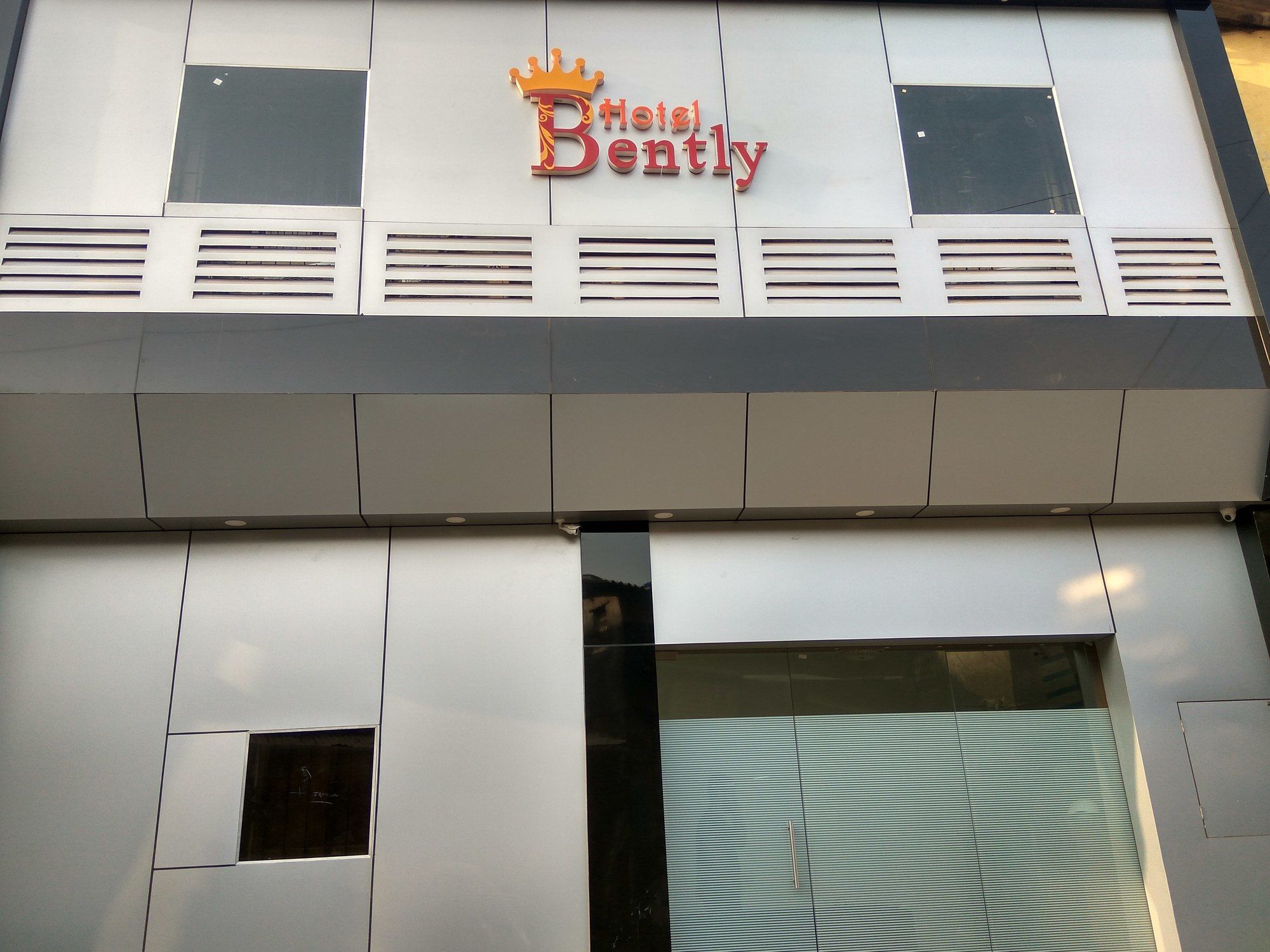 Hotel Bently - last minute hotel in Mumbai