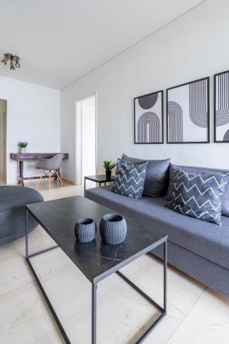 Summervibes Penthouse Varkiza in Vari, Greece