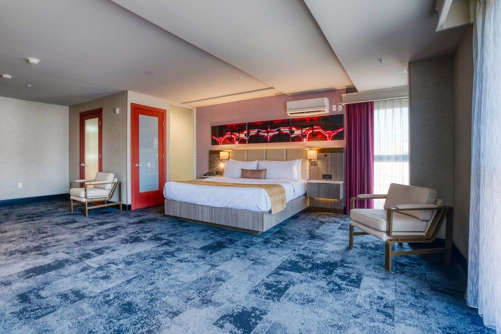 Best Western Premier NOHO Inn - photo 56