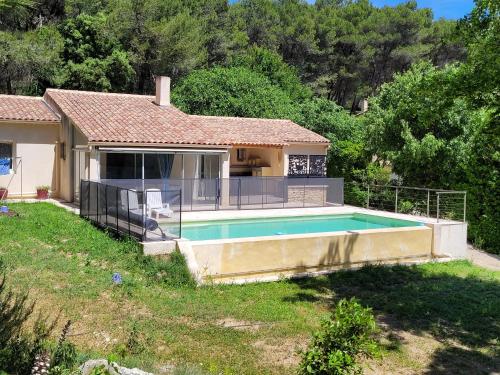 Gîte Chrysalide du Luberon — hotel in Cheval-Blanc