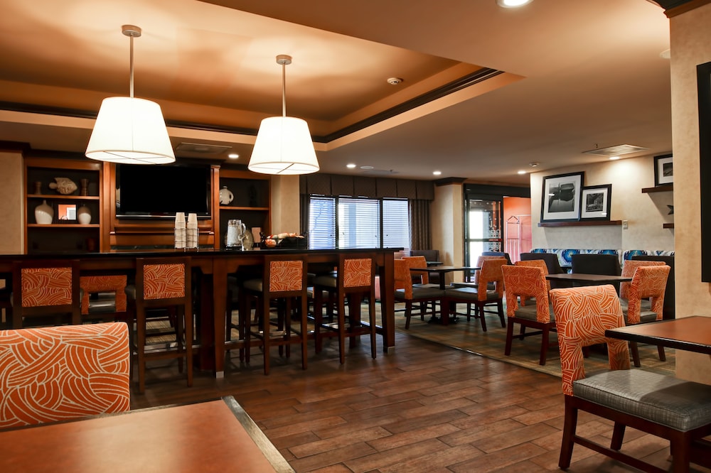 Hampton Inn Waldorf - photo 6