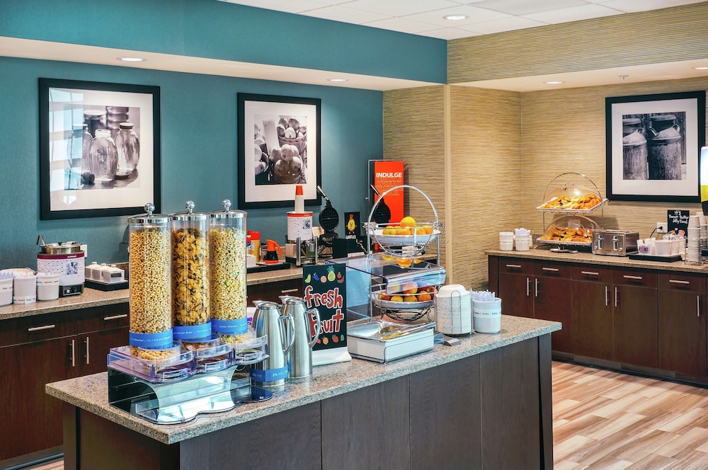 Hampton Inn & Suites Mission Viejo - photo 30