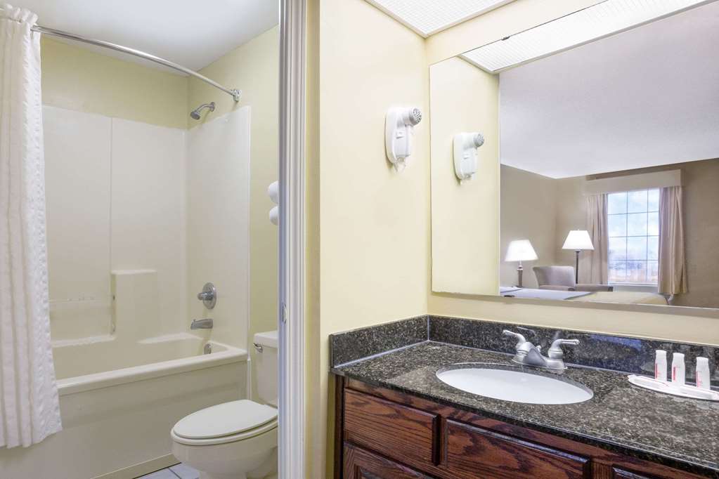 Baymont by Wyndham Thomasville - photo 23