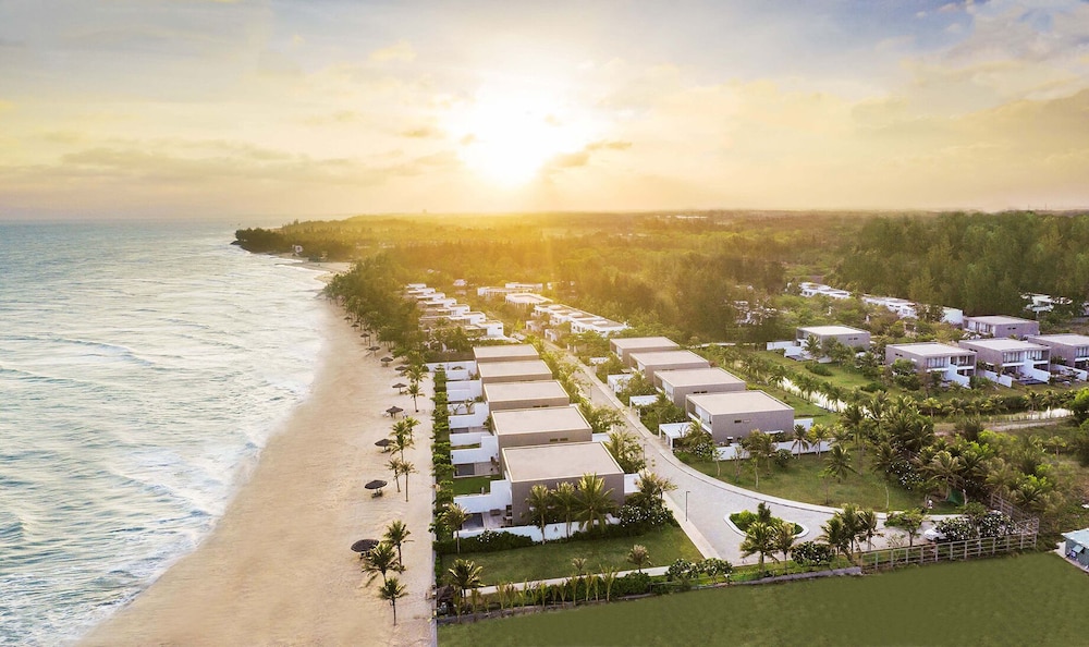 Sanctuary Residential Resort Community — 4-Star Luxury Hotel in Ho Chi Minh City, Vietnam
