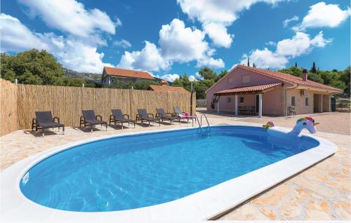 Three Bedroom Holiday Home In Dubrava — 4-Star Luxury Hotel in Dubrava, Croatia