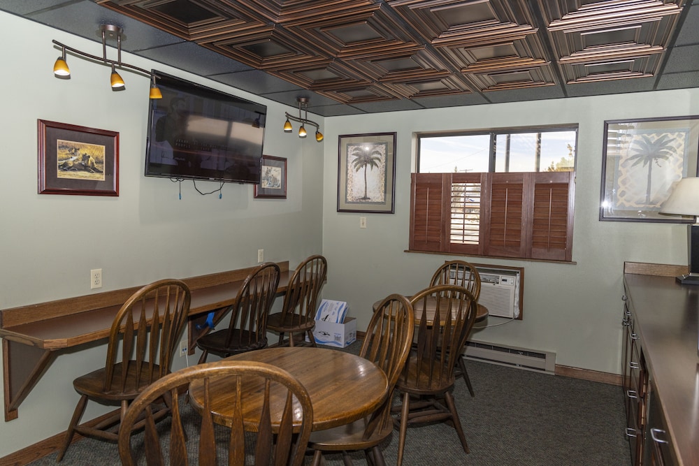 Americas Best Value Inn Butte - photo 40