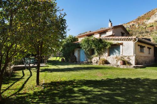 Abejas 2 de El Vergel de Chilla in Candeleda, Spain