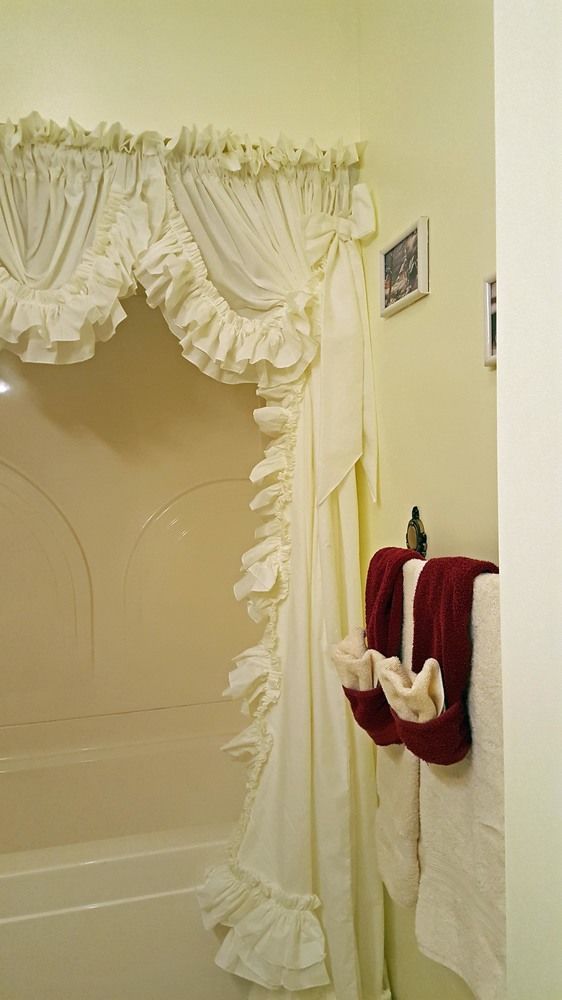 Allegan Country Inn - photo 4