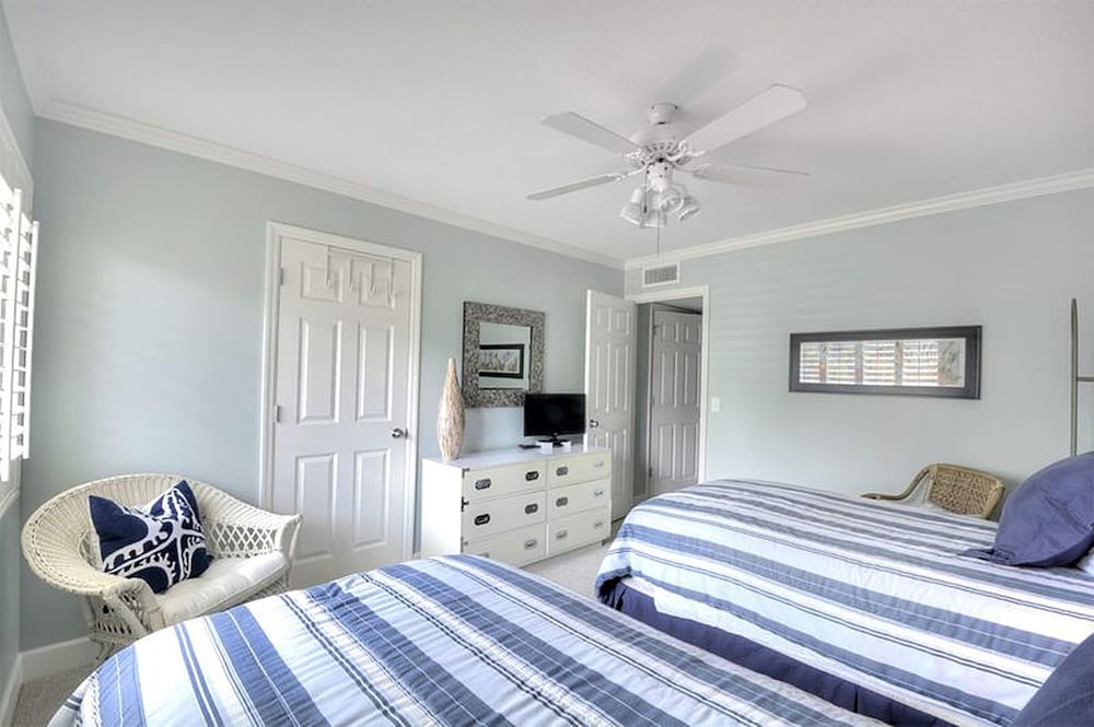 1500 Demere Road #D5 by Hodnett Cooper - photo 4