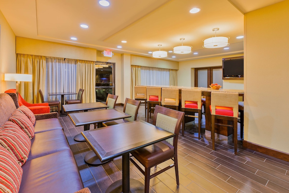 Hampton Inn Conyers - photo 46