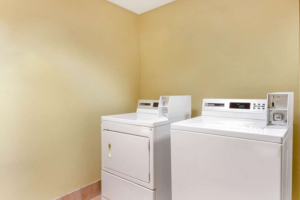 La Quinta Inn by Wyndham Chicago Willowbrook - photo 29