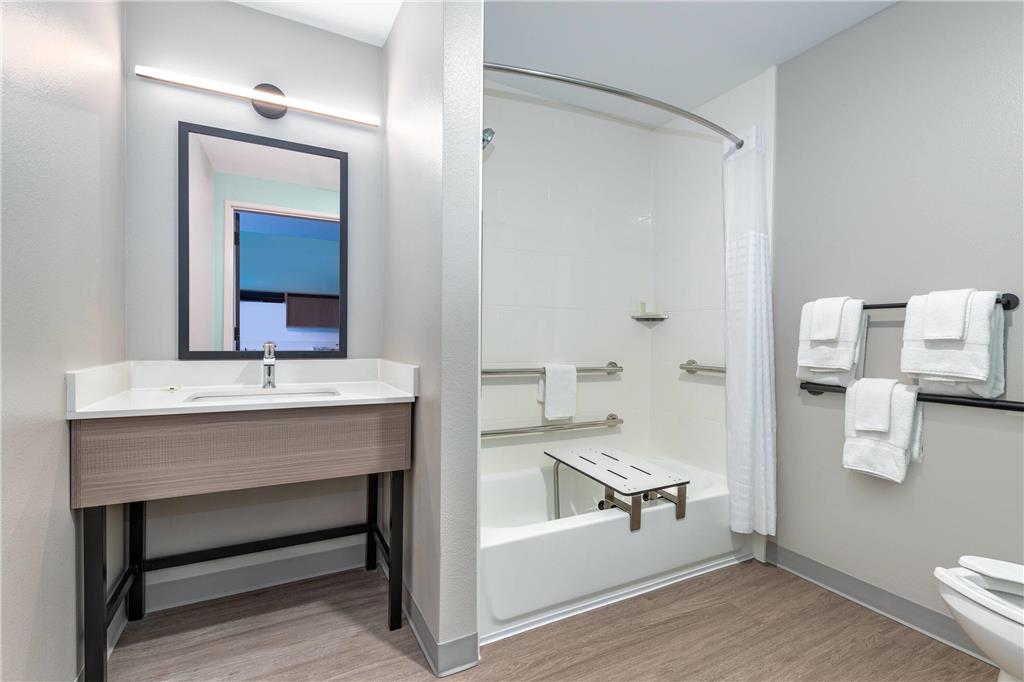 ECHO Suites Extended Stay by Wyndham Dallas Plano Richardson - photo 16
