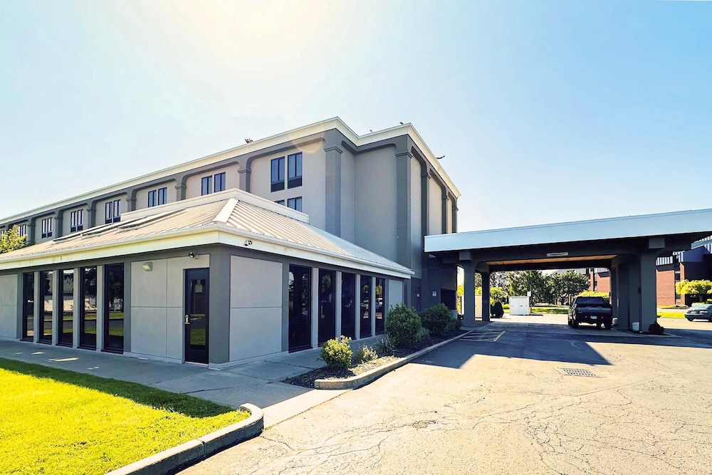 Country Inn & Suites by Radisson Canton near Hall - photo 27