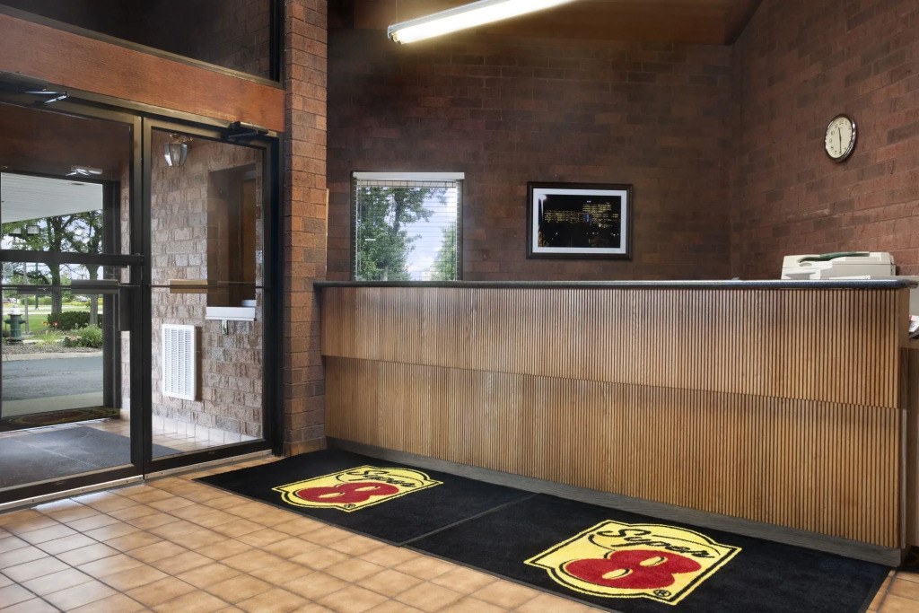 Super 8 Beachwood Cleveland Area - photo 25