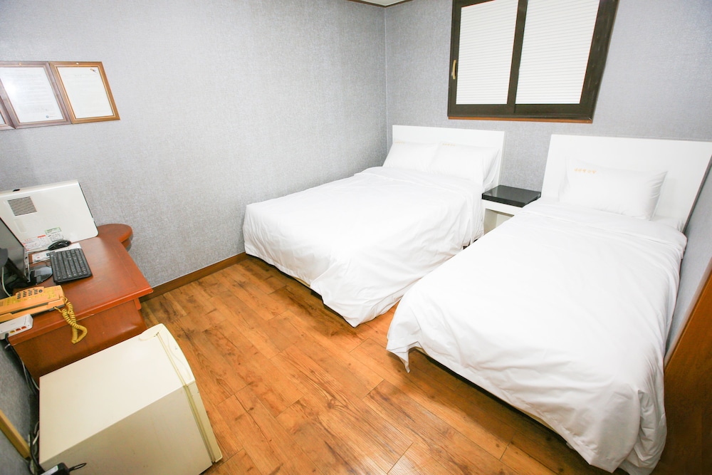 Goodstay Daegwallyeongsanbang in Pyeongchang, South Korea