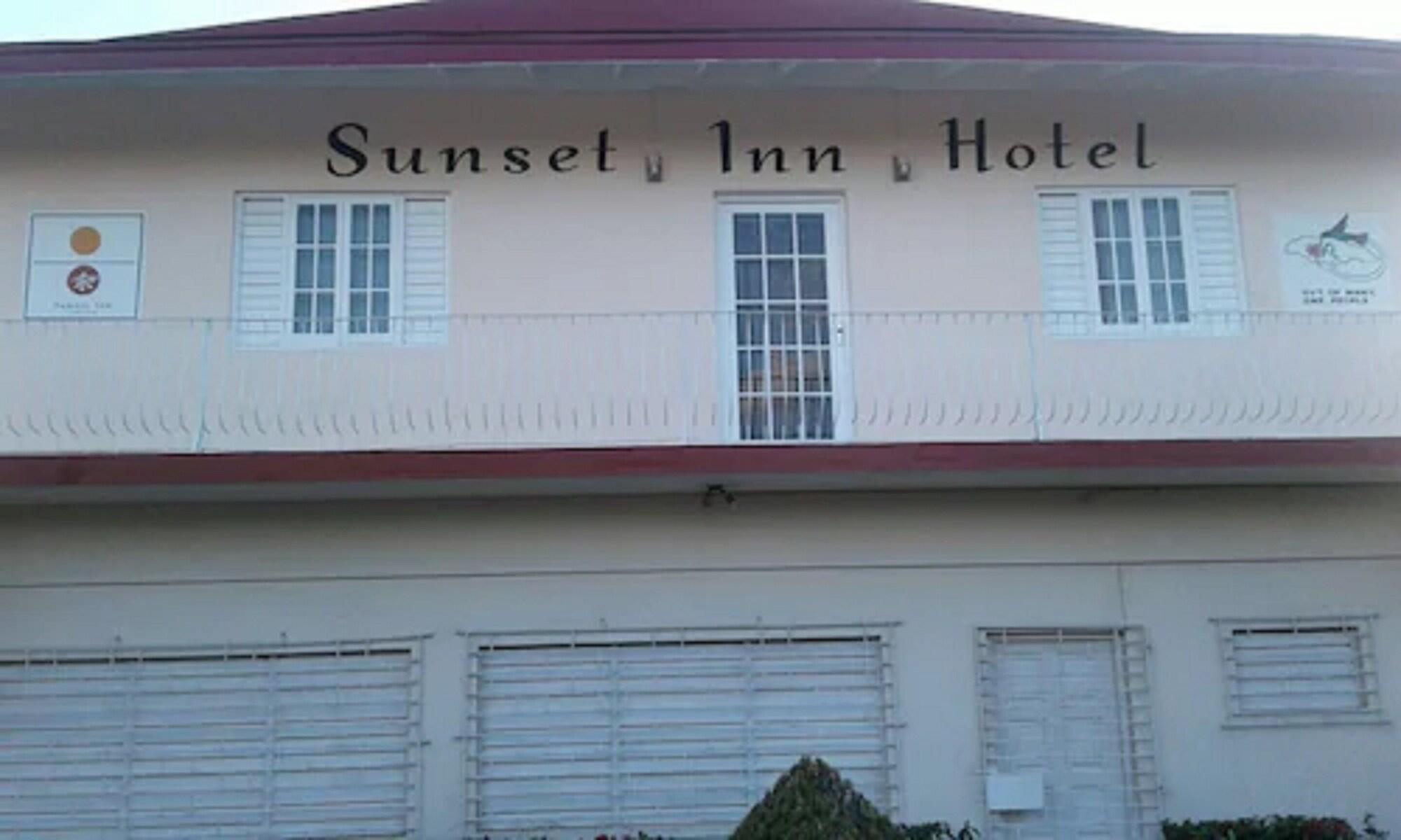 Sunset Inn Hotel in Kingston, Jamaica