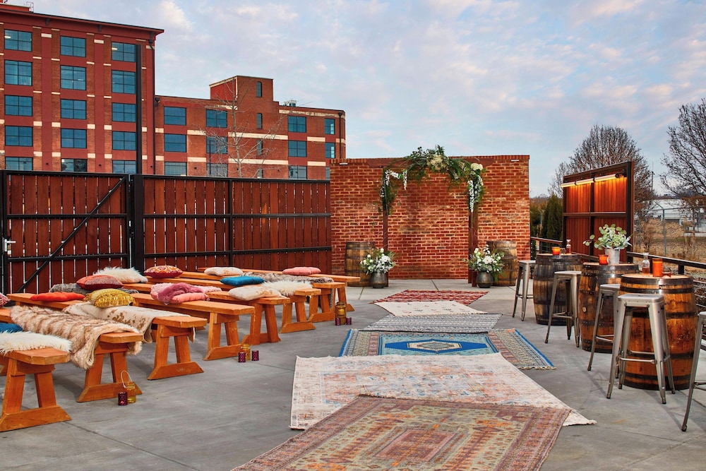 Moxy Chattanooga Downtown - photo 35