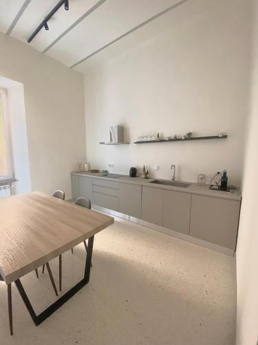 Boutique Via Veneto Apartment by SupaStays — 4-Star Luxury Hotel in Rome, Italy