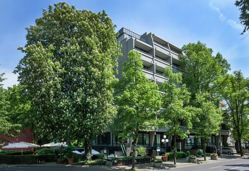 Rheinhof by Gerda Good Living Digital Access — 4-Star Luxury Hotel in Meerbusch, Germany