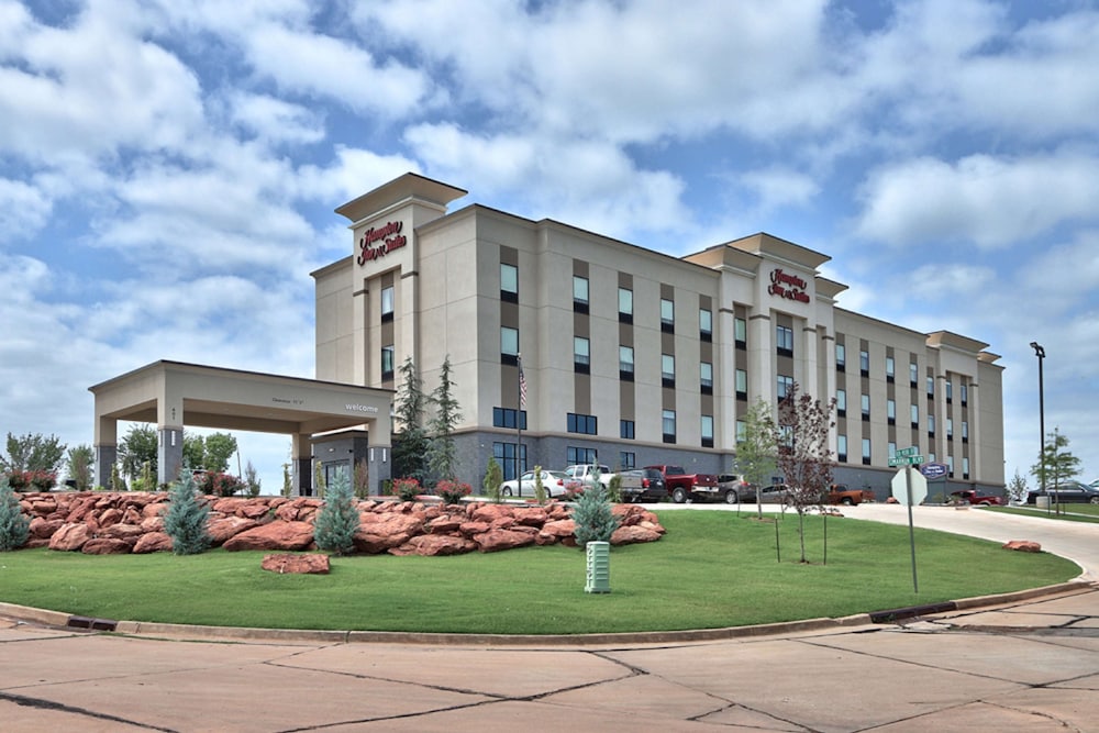 Hampton Inn & Suites Guthrie - photo 47