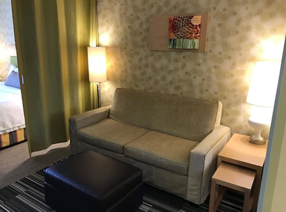 Home2 Suites by Hilton Rahway - photo 8