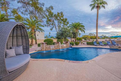 Central Location Heated Pool Game Room Bbq — 4-Star Luxury Hotel in Scottsdale, United States