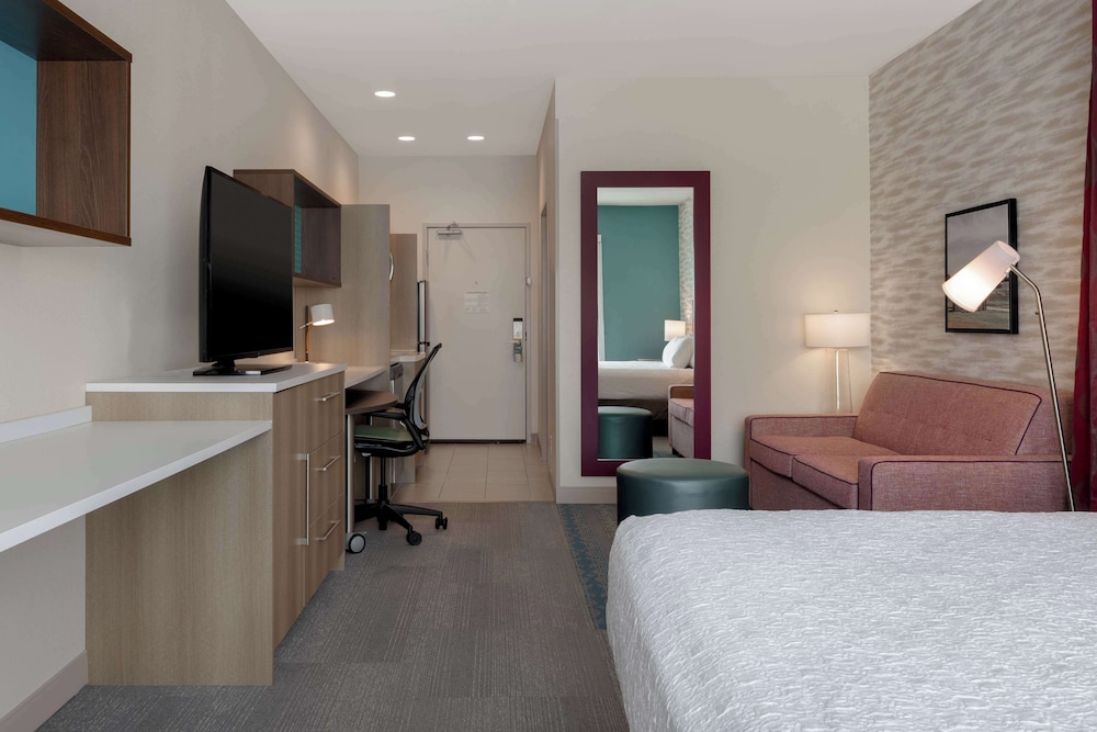 Home2 Suites by Hilton Brownwood - photo 18
