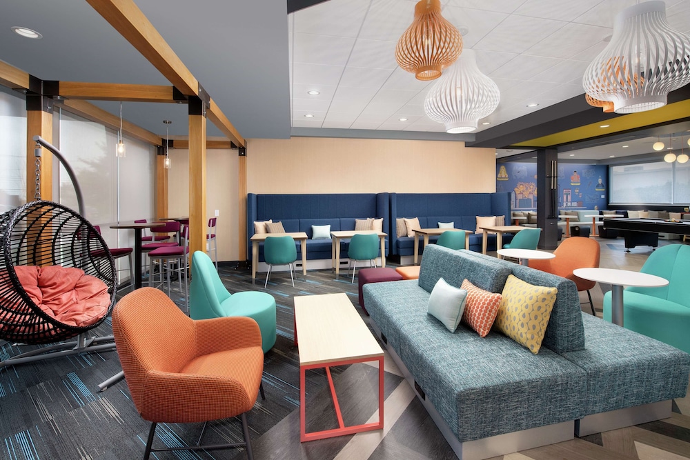 Tru by Hilton Louisville East - photo 4