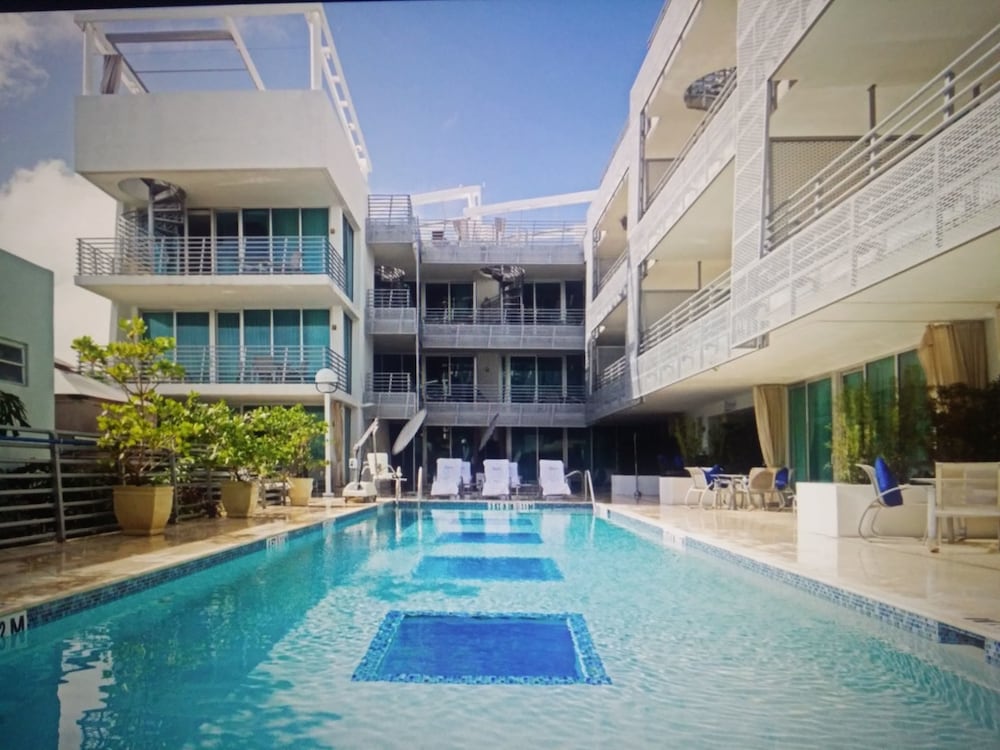 Sobe Ocean Drive Suites - last minute hotel in Miami Beach