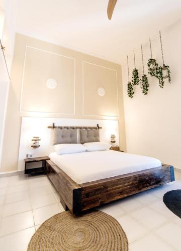 B&B Camera a Sud room Maris — 4-Star Luxury Hotel in Trani, Italy